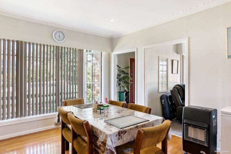 Photo of property in 419 Massey Road, Mangere East, Auckland, 2024