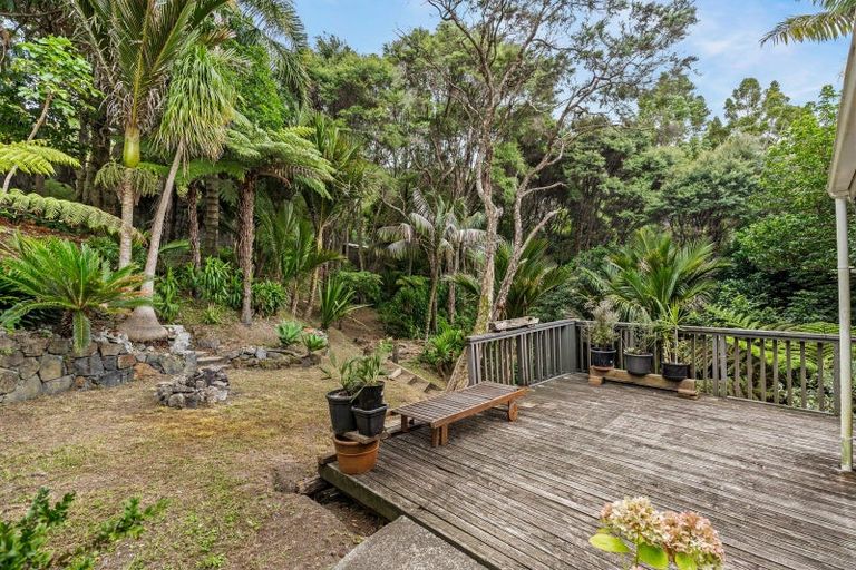 Photo of property in 2a Opou Road, Titirangi, Auckland, 0604