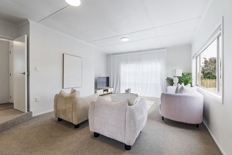 Photo of property in 44 Egmont Road, Waiwhakaiho, New Plymouth, 4312
