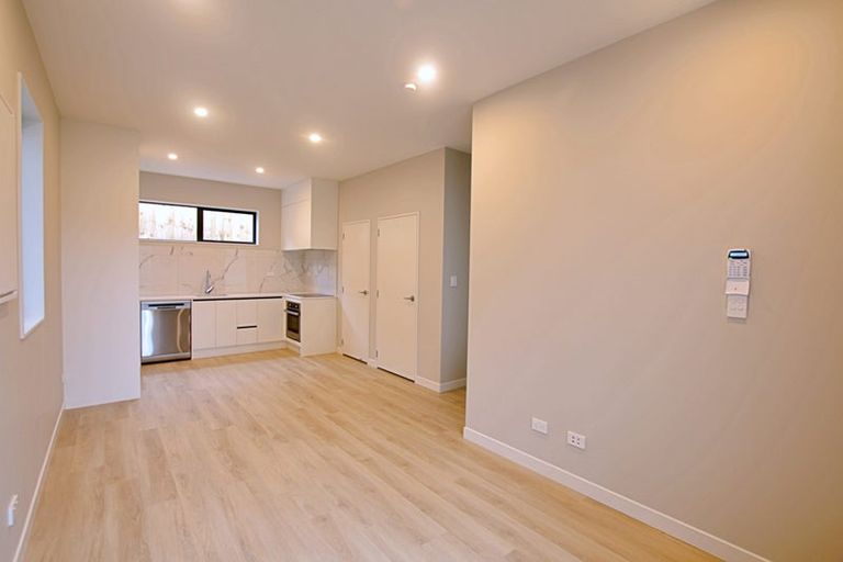 Photo of property in 82f Salisbury Road, Birkdale, Auckland, 0626