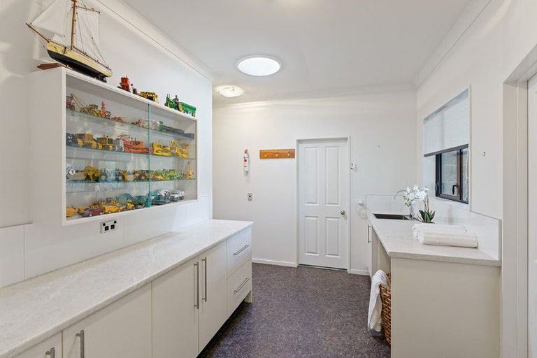 Photo of property in 123 Aston Road, Waikanae, 5391