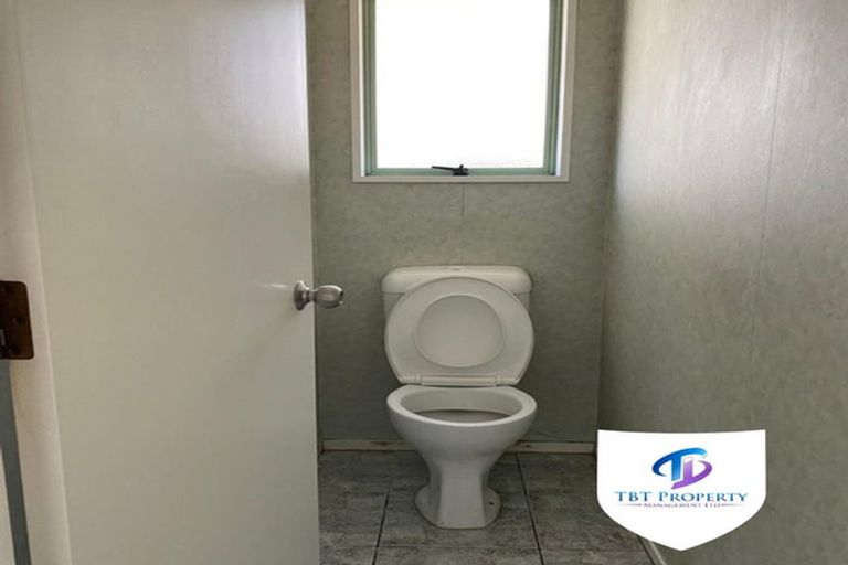 Photo of property in 14 Crail Court, Totara Heights, Auckland, 2105