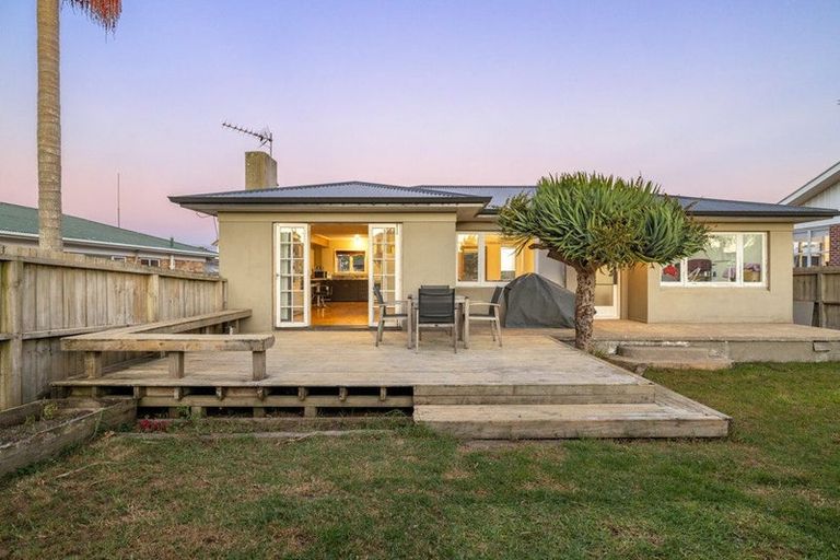 Photo of property in 8 Landscape Road, Pukekohe, 2120