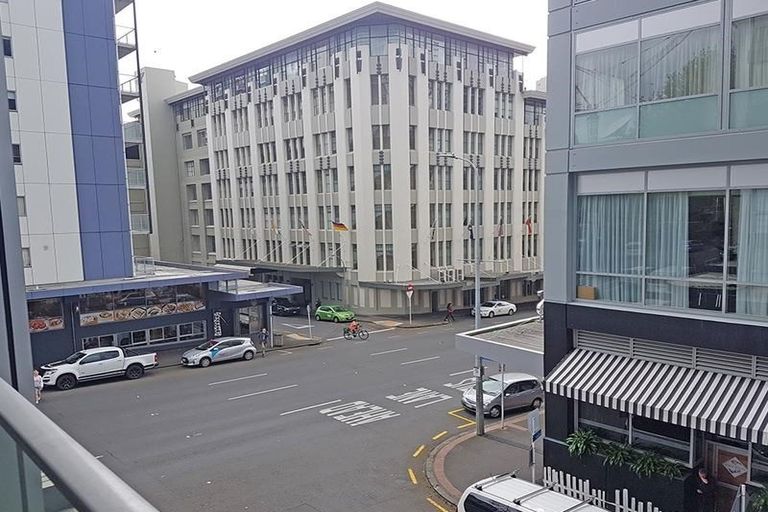 Photo of property in Altitude Apartments, 2h/34 Kingston Street, Auckland Central, Auckland, 1010