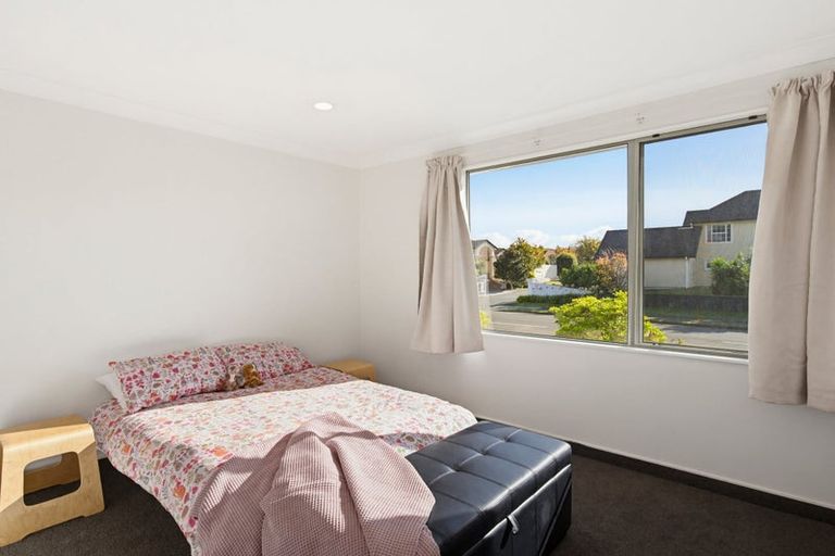 Photo of property in 51 Milne Drive, Paraparaumu, 5032