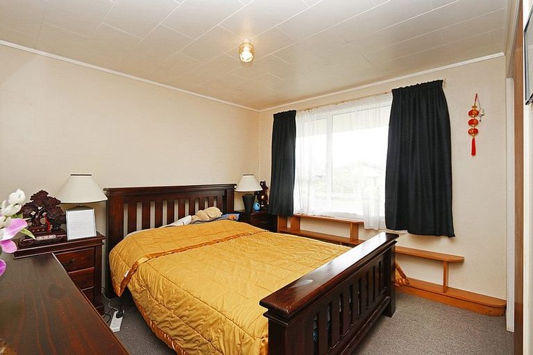 Photo of property in 5a Rossiter Crescent, Lynmouth, New Plymouth, 4310