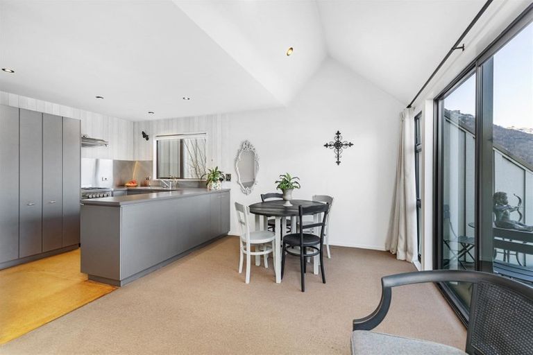 Photo of property in Marina Village, 1/10 Marina Drive, Frankton, Queenstown, 9300