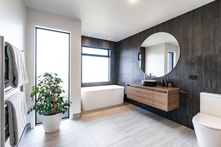 Photo of property in 44 Rangitahi Road, Raglan, 3225