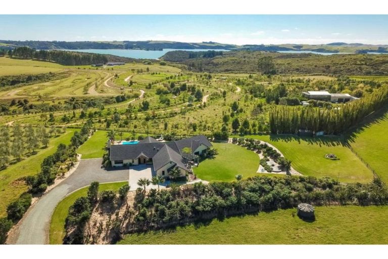 Photo of property in 109 Te Kowhai Point Road, Kerikeri, 0294