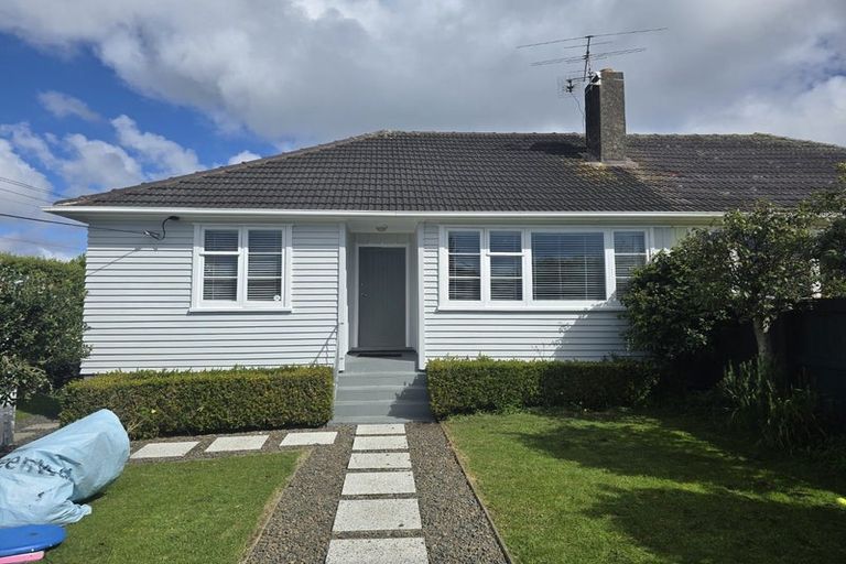 Photo of property in 7a Creamer Avenue, Belmont, Auckland, 0622