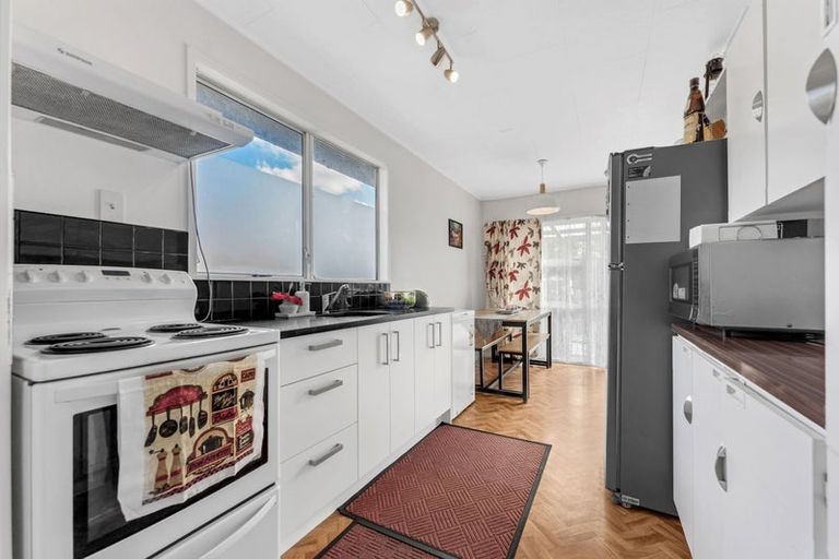 Photo of property in 42a Forest Hill Road, Henderson, Auckland, 0612