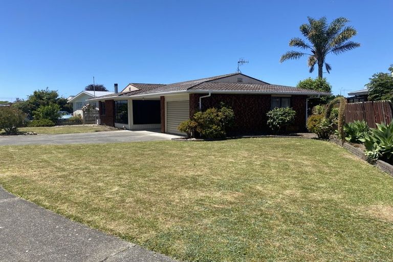 Photo of property in 19 Roskilda Crescent, Taradale, Napier, 4112