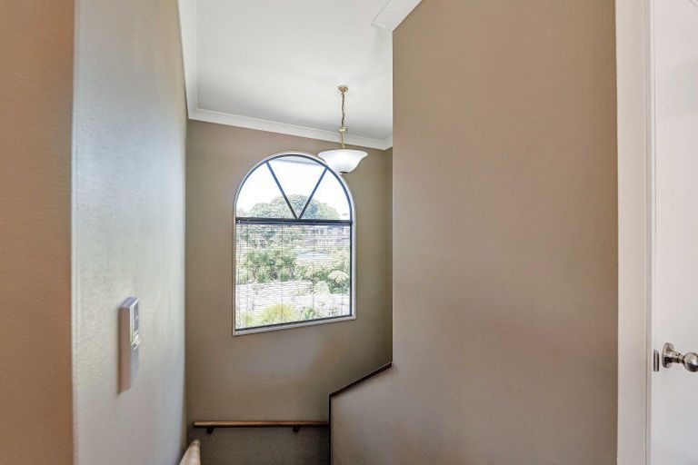 Photo of property in 30 Moulton Street, Moturoa, New Plymouth, 4310