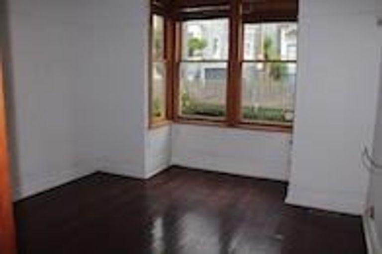 Photo of property in 26 Goring Street, Thorndon, Wellington, 6011