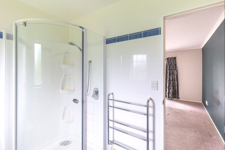 Photo of property in 242 Kuku East Road, Kuku, Levin, 5570