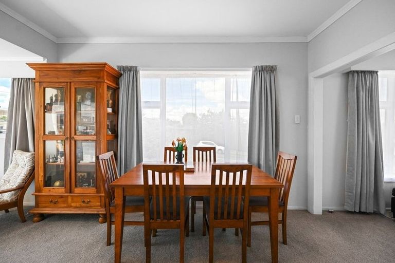 Photo of property in 2 Mountain View Drive, Te Awamutu, 3800