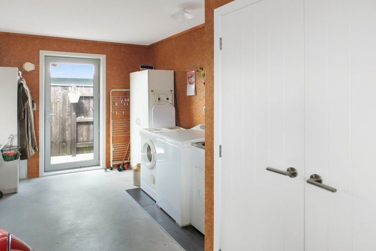 Photo of property in 10 Godwit Court, Foxton Beach, Foxton, 4815