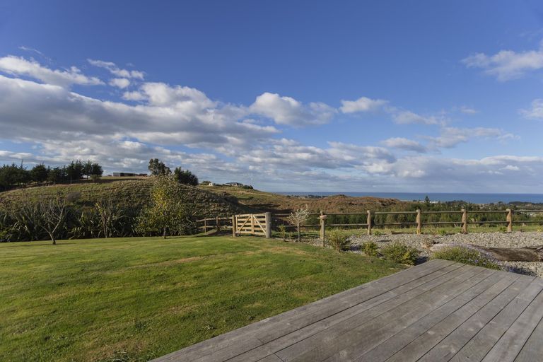Photo of property in 24 Macs Ridge Road, Oamaru North, Oamaru, 9492