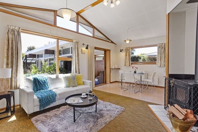 Photo of property in 55 Wingate Street, Redwood, Christchurch, 8051