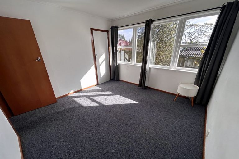 Photo of property in 30 Kelkirk Street, Kelston, Auckland, 0602
