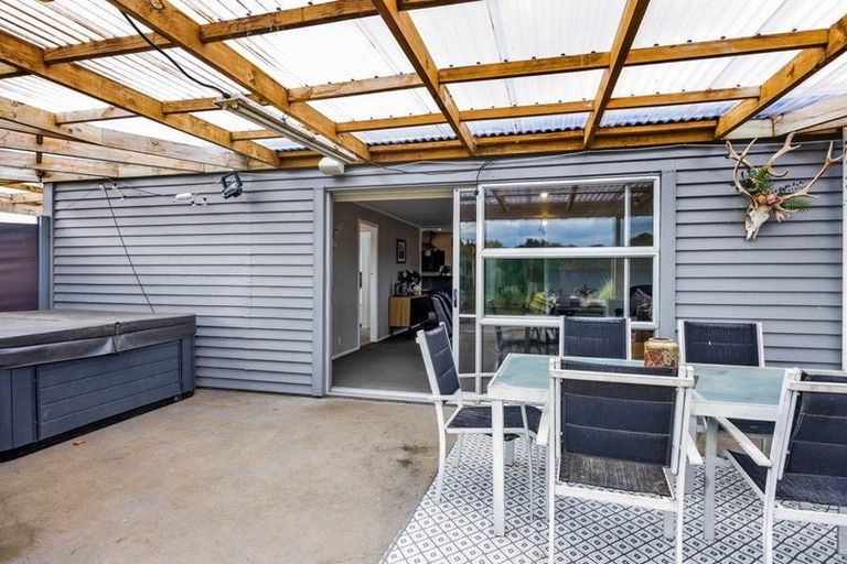 Photo of property in 135 Turuturu Road, Hawera, 4674