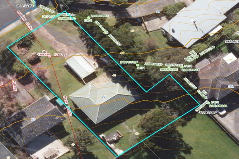 Photo of property in 27 Arlette Place, Massey, Auckland, 0614