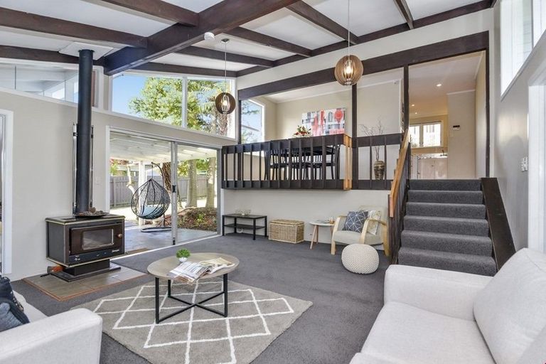 Photo of property in 6 Seon Place, Birkdale, Auckland, 0626