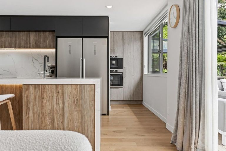 Photo of property in 16 Collings Drive, Lucas Heights, Albany, 0793