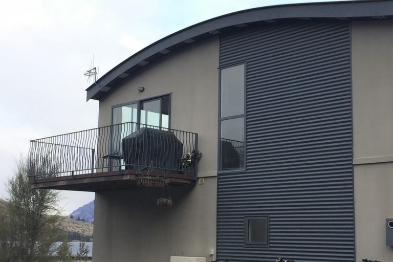 Photo of property in Elkridge Apartments, 21/64 Marina Drive, Frankton, Queenstown, 9300