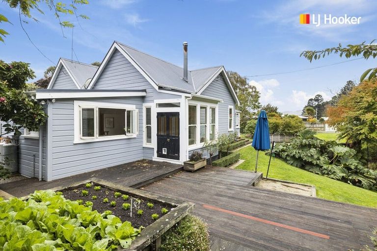 Photo of property in 10 Bacon Street, Broad Bay, Dunedin, 9014