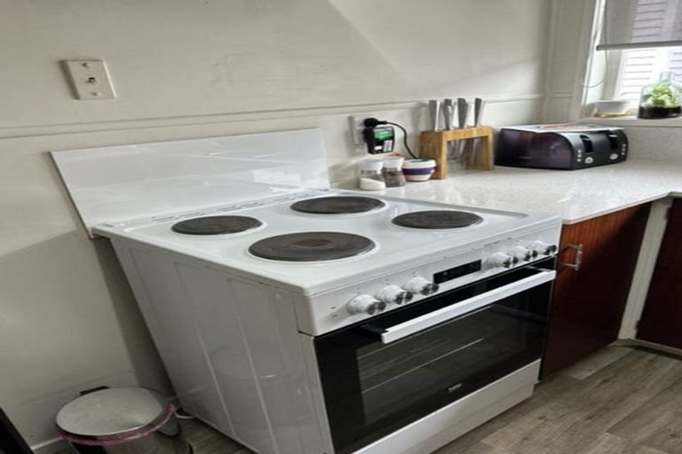 Photo of property in 2/10 Marsden Avenue, Mount Eden, Auckland, 1024