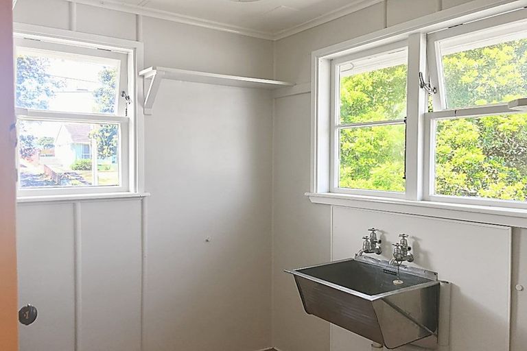 Photo of property in 87 Harper Street, Gonville, Whanganui, 4501