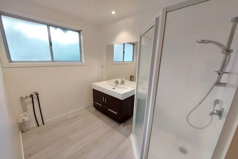 Photo of property in 22 Korotaha Terrace, Rothesay Bay, Auckland, 0630