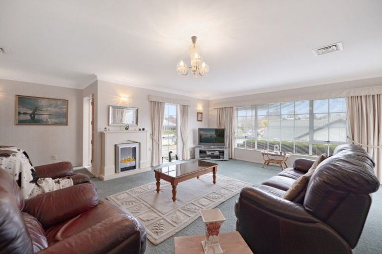 Photo of property in 31 Buckingham Place, Bethlehem, Tauranga, 3110