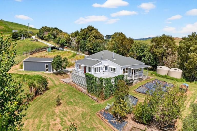 Photo of property in 24a Waterview Crescent, Kaiwaka, 0573