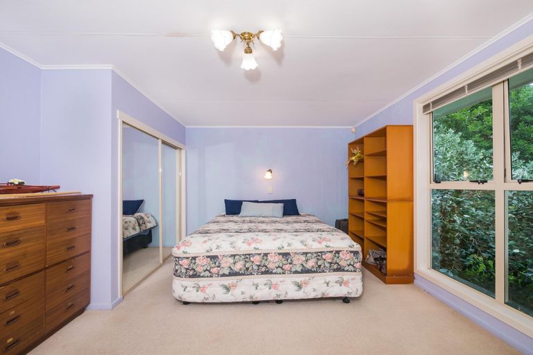Photo of property in 55 Sullivan Avenue, Mangere Bridge, Auckland, 2022