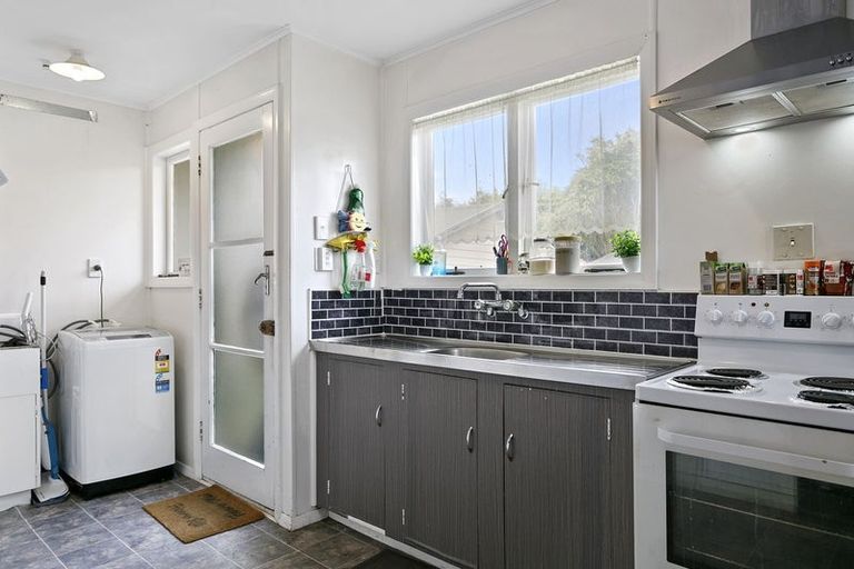 Photo of property in 9 Hirangi Road, Turangi, 3334