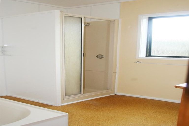 Photo of property in 117 Everitt Crescent, Whangamata, 3620