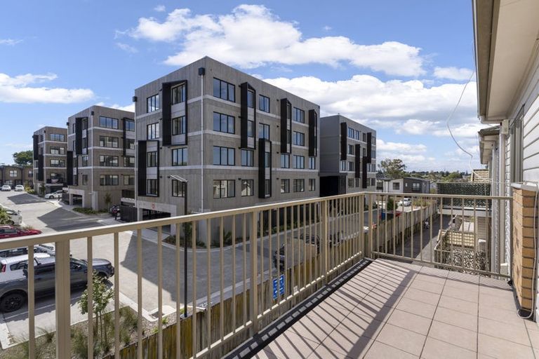 Photo of property in St Claire Village, 175/172 Mcleod Road, Te Atatu South, Auckland, 0610