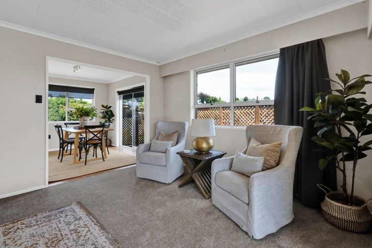 Photo of property in 147 Govett Avenue, Frankleigh Park, New Plymouth, 4310