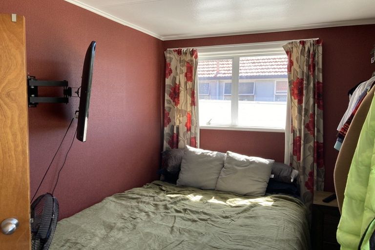 Photo of property in 14 Carey Street, Waitara, 4320