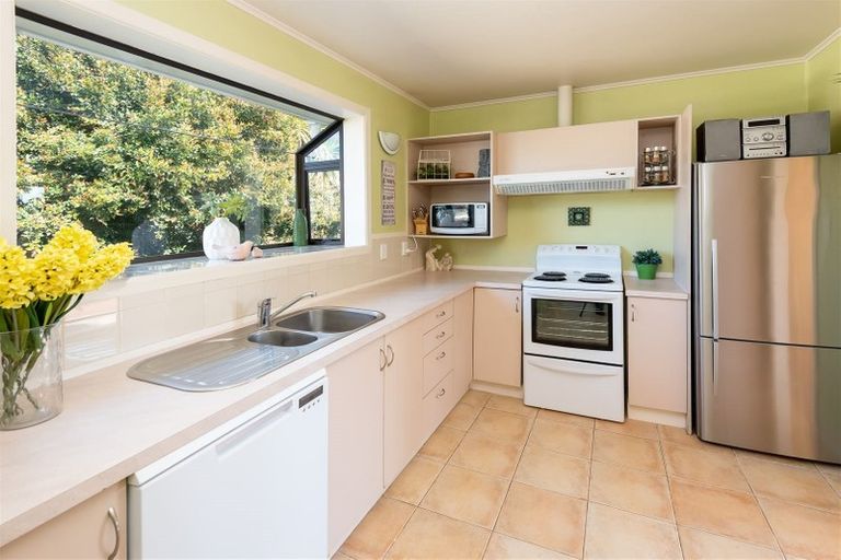 Photo of property in 105 Ridge Road, Howick, Auckland, 2014