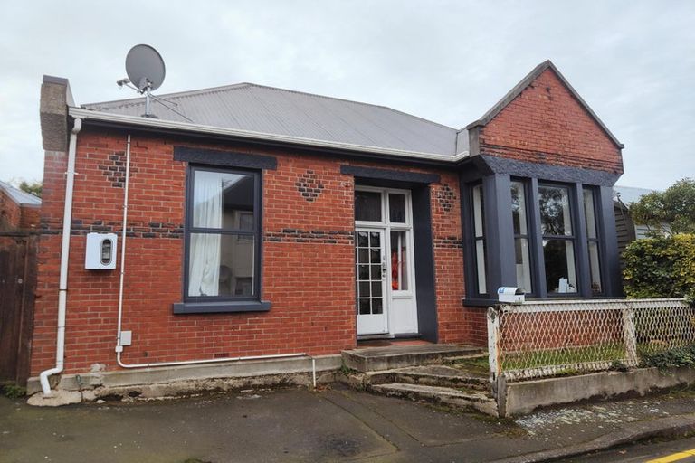 Photo of property in 4 Mackenzie Street, North Dunedin, Dunedin, 9016