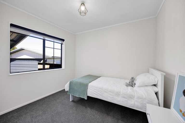 Photo of property in 13 Warwick Road, Stratford, 4332