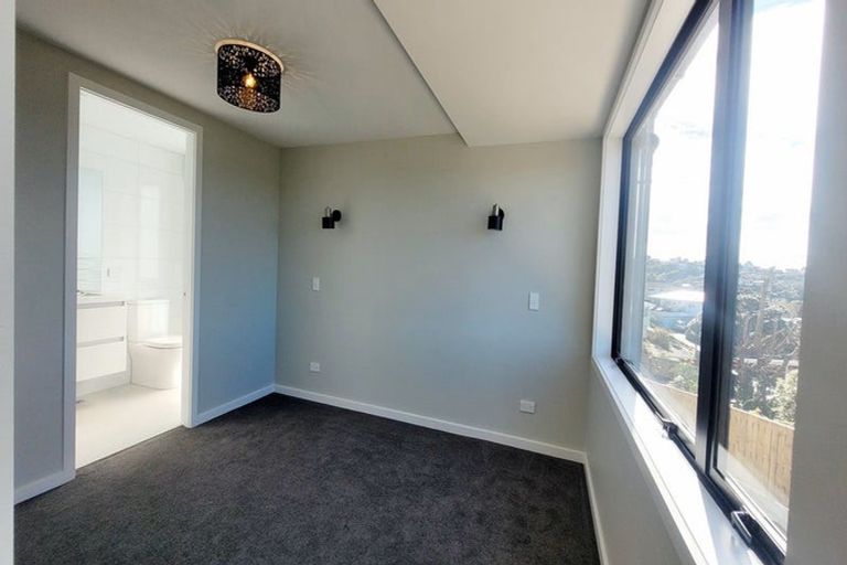 Photo of property in 16 Silvereye Way, Johnsonville, Wellington, 6037