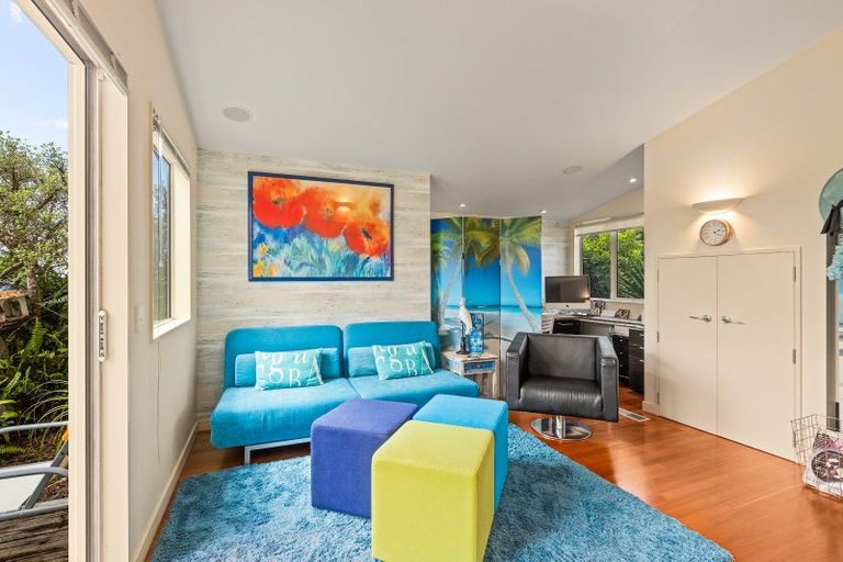 Photo of property in 17 Sykes Avenue, Hatfields Beach, Orewa, 0931