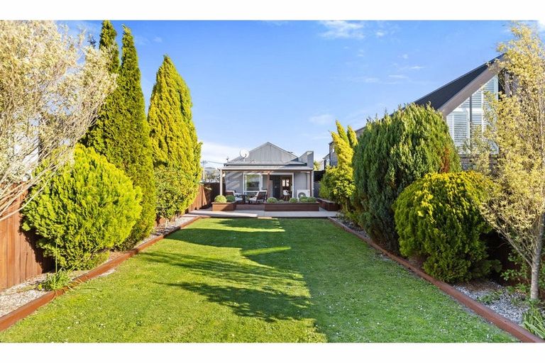 Photo of property in 41 Winton Street, St Albans, Christchurch, 8014
