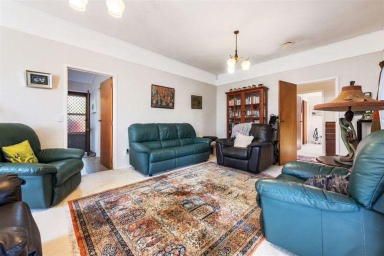 Photo of property in 5/153a Te Atatu Road, Te Atatu South, Auckland, 0610