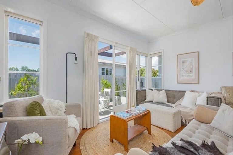 Photo of property in 17 Nottingham Avenue, Awapuni, Palmerston North, 4412