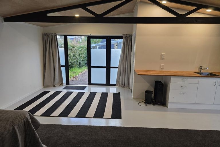 Photo of property in 11 Dellwood Avenue, Henderson, Auckland, 0612